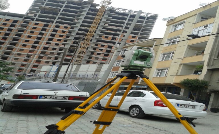 https://izharita.com/wp-content/uploads/2023/02/halihazir-ust-yapi-altyapi-fotogrametrik-gis-yol-tunel-kavsak-betonarme-deformasyon-topograf-olcme-cihazlari-harita-teknikeri-insaat-olcumleri-izharita-map-5.jpg
